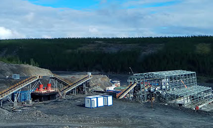 Mining equipment configuration concentrator technical support and operation management